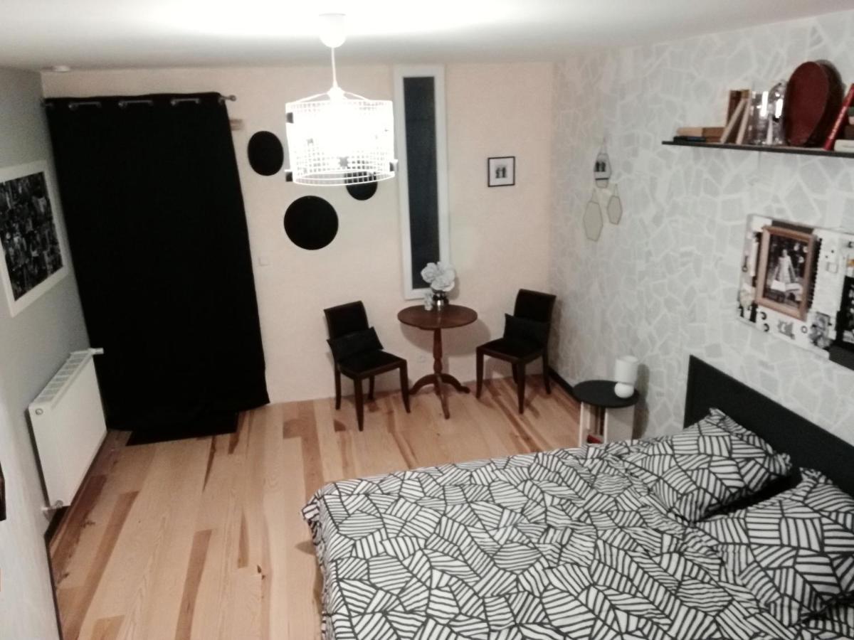 Un Nid Pour La Nuit, Chambres D'Hotes Saint-Gery  Exterior photo